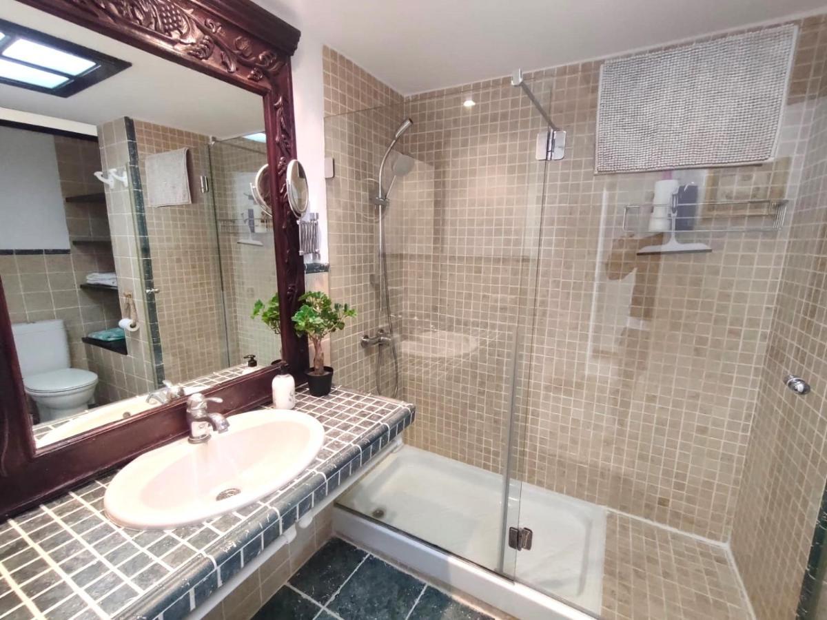 Very Lightful Apartment. Incredible Sea Views. Big Terrace, Swimming Pool. Ac. Very Close To Alicante City Center. Zewnętrze zdjęcie