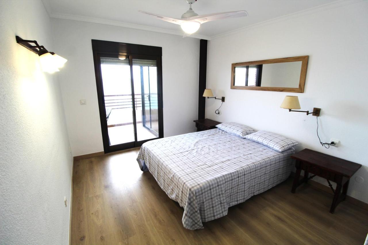 Very Lightful Apartment. Incredible Sea Views. Big Terrace, Swimming Pool. Ac. Very Close To Alicante City Center. Zewnętrze zdjęcie